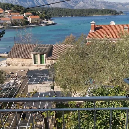 Big House For 14 People In Centre Of Lejlighed Lumbarda