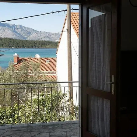 Big House For 14 People In Centre Of Апартаменты