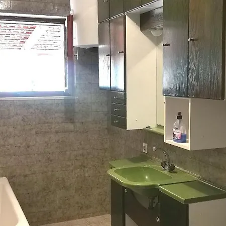 Апартаменты Big House For 14 People In Centre Of